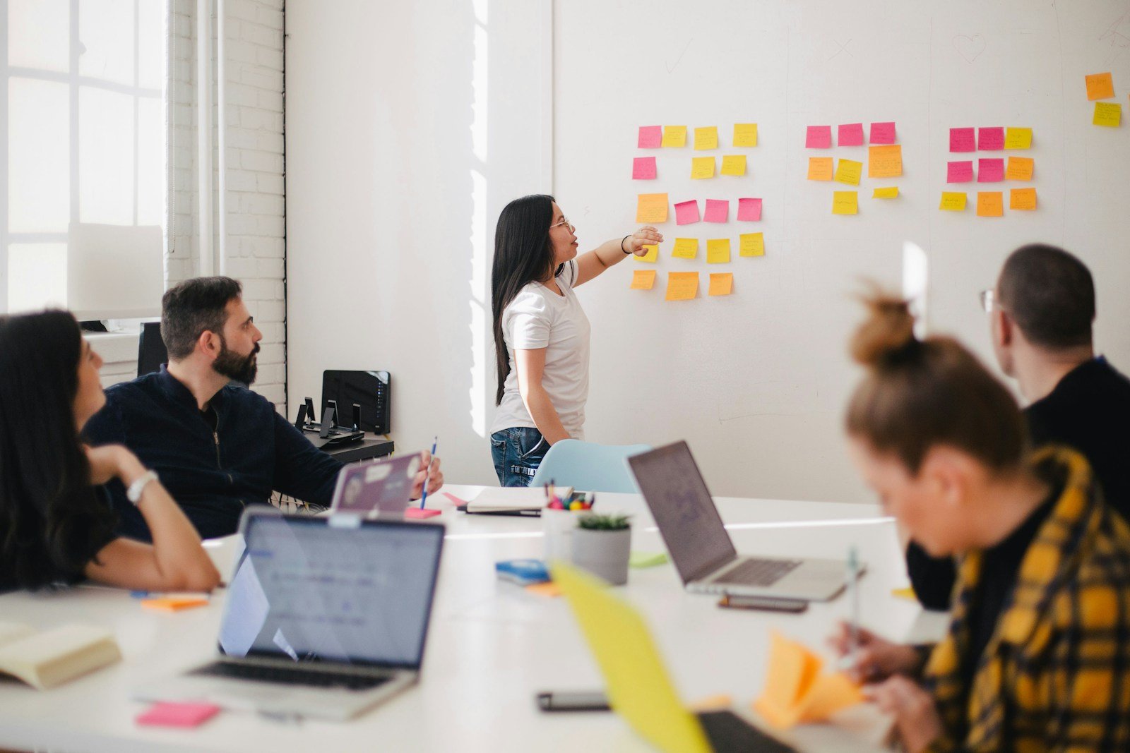 Designing a Morning Routine That Supports Real Life